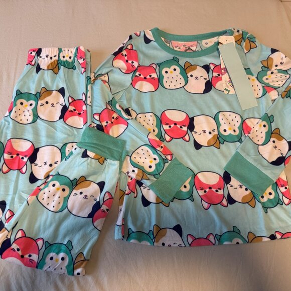 Girl's Squishmallow PJ's, Size 8, NWT - Picture 2 of 2